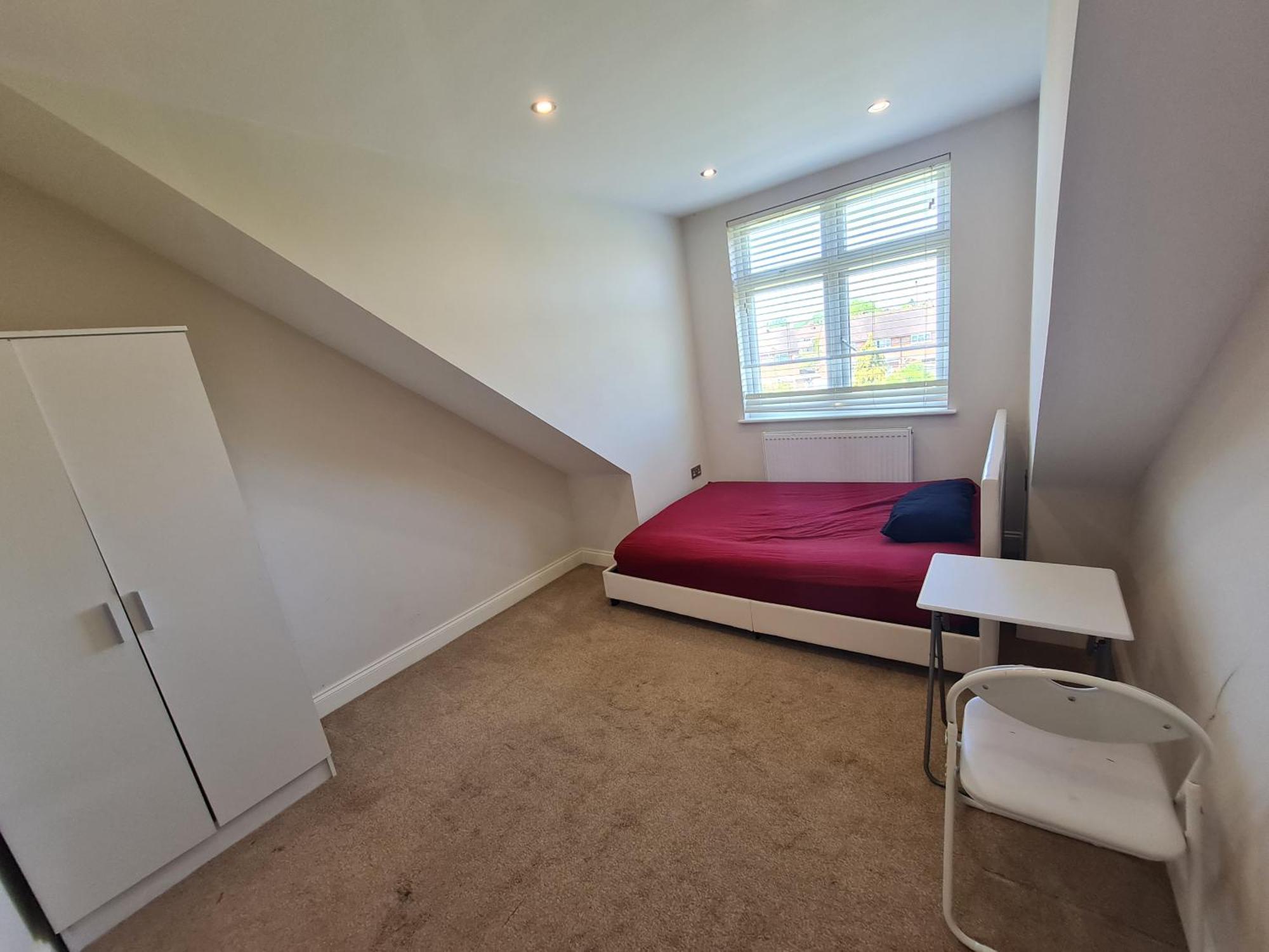 In A New Build Cowley (Greater London)