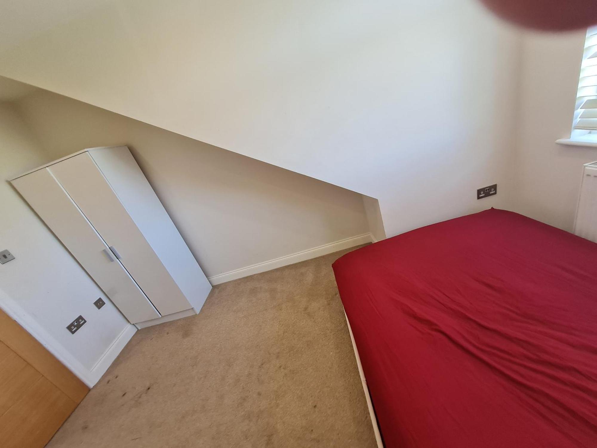 In A New Build * Cowley (Greater London)